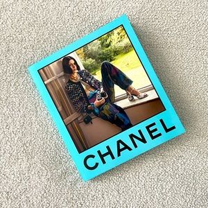 CHANEL SPRING-SUMMER 2022 READY TO WEAR COLLECTION BOOK - BLUE